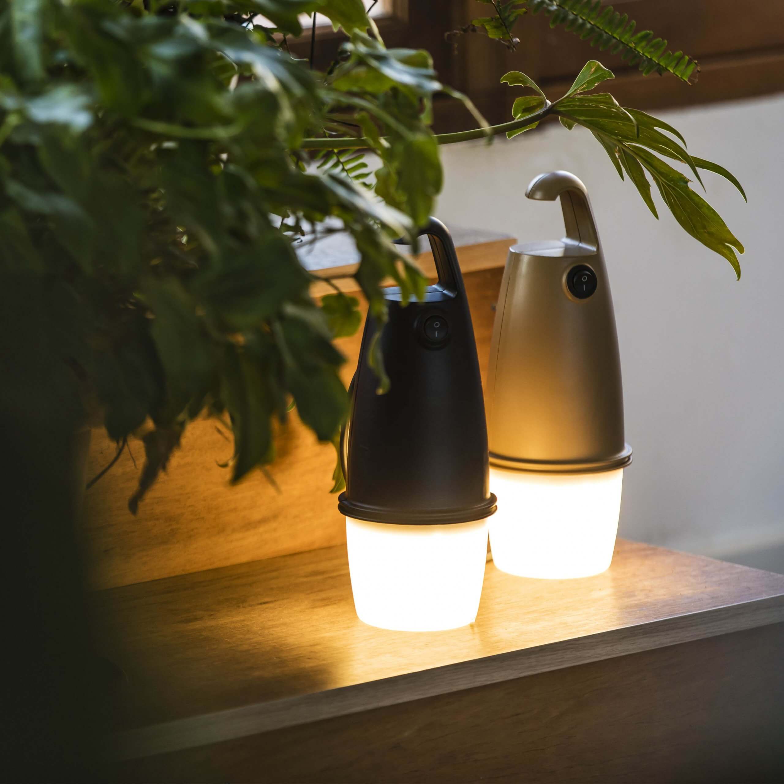 HOOK Lámpara portátil negro - Imagen 3