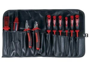 Juego de herramientas con estuche enrollable